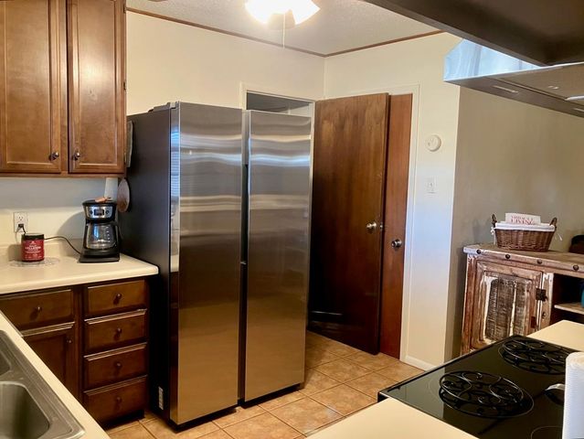 215 Circle C Ave, Fort Davis, TX 79734