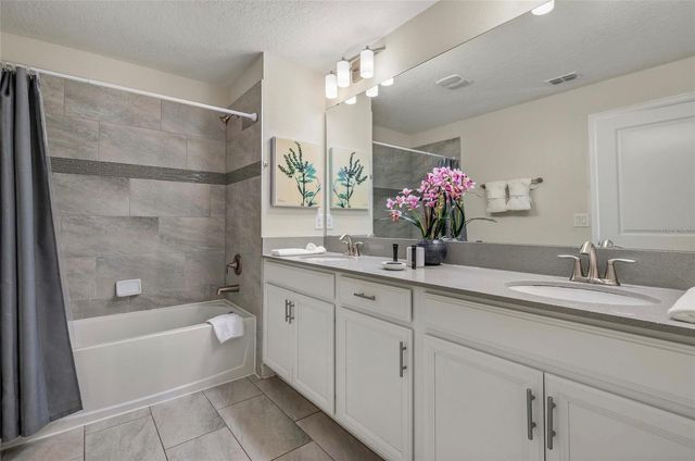 8934 STINGER DRIVE, Davenport, FL 33896