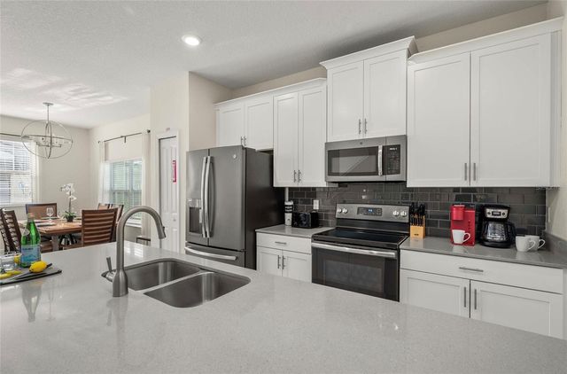 8934 STINGER DRIVE, Davenport, FL 33896