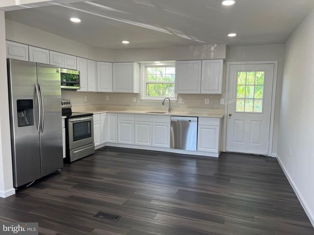6604 SUITLAND RD, Suitland, MD 20746