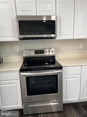 6604 SUITLAND RD, Suitland, MD 20746