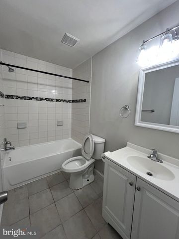 6604 SUITLAND RD, Suitland, MD 20746