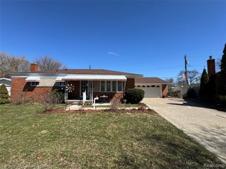 948 Van Sull Street, Westland, MI 48185
