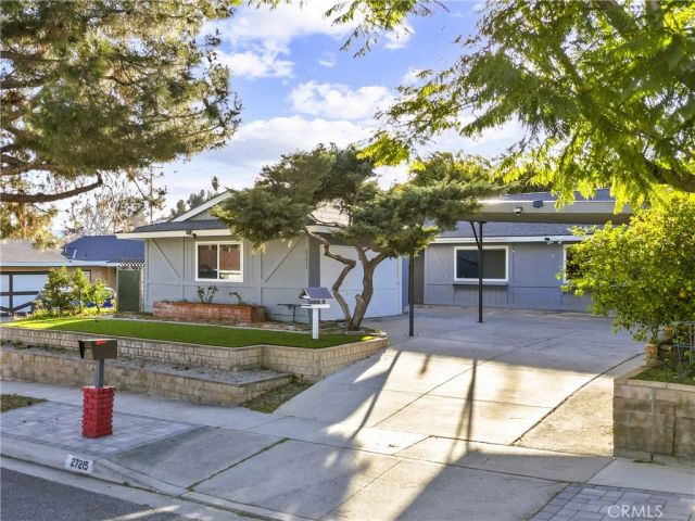 27215 Barada Avenue, Saugus, CA 91350