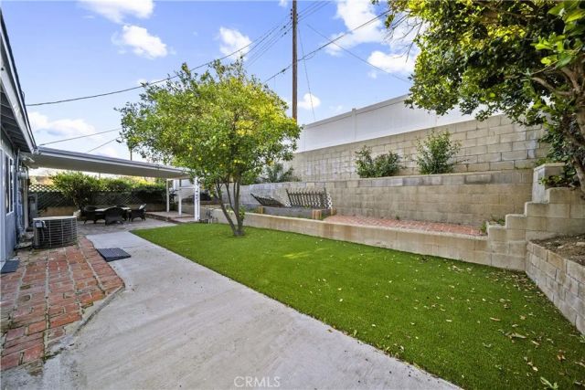 27215 Barada Avenue, Saugus, CA 91350