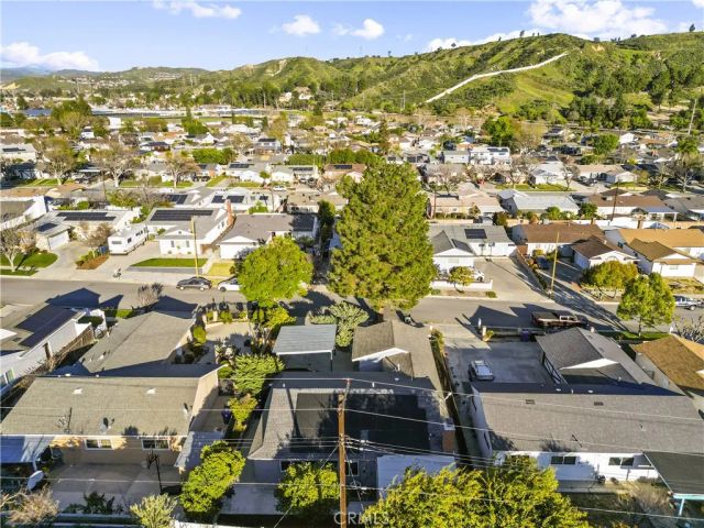 27215 Barada Avenue, Saugus, CA 91350