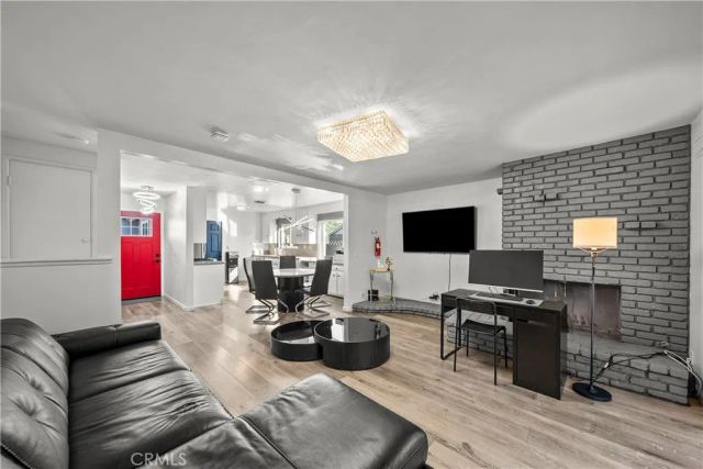 27215 Barada Avenue, Saugus, CA 91350