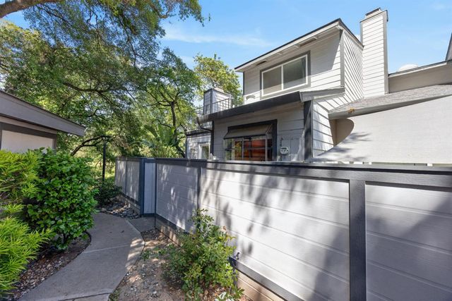 6349 Slippery Creek Ln, Citrus Heights, CA 95621