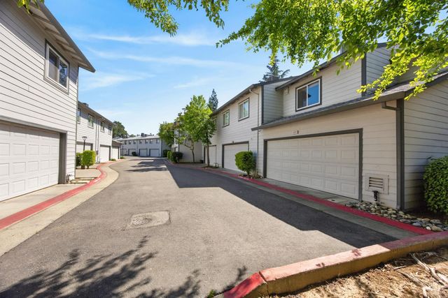 6349 Slippery Creek Ln, Citrus Heights, CA 95621