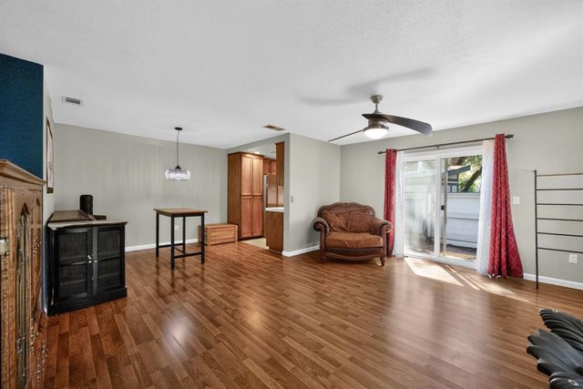 6349 Slippery Creek Ln, Citrus Heights, CA 95621