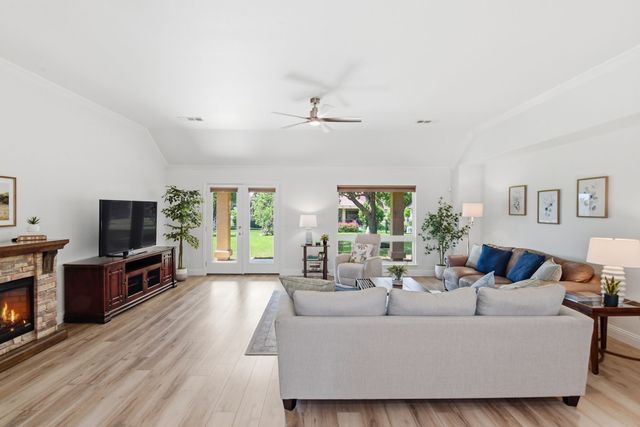 12001 Lockhart Court, Denton, TX 76207