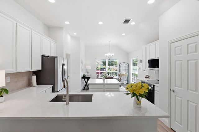 12001 Lockhart Court, Denton, TX 76207