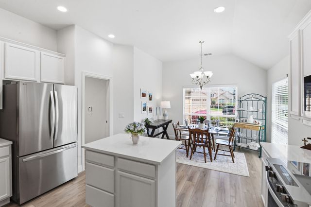 12001 Lockhart Court, Denton, TX 76207