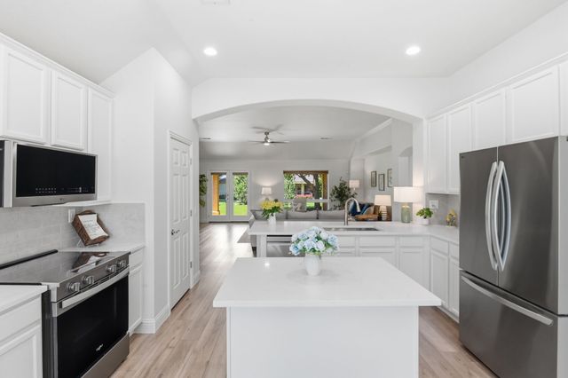 12001 Lockhart Court, Denton, TX 76207