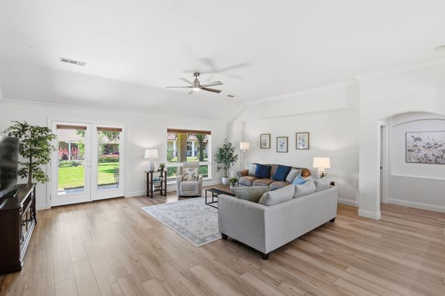 12001 Lockhart Court, Denton, TX 76207