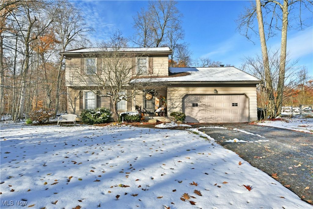 1450 Marlane Drive, Girard, OH 44420