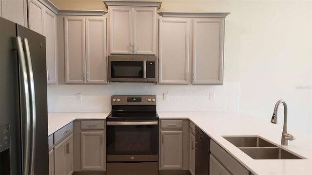 727 OCEAN COURSE AVENUE 727, Davenport, FL 33896