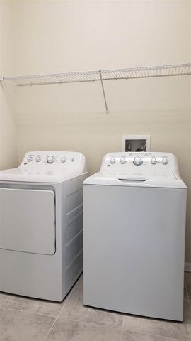 727 OCEAN COURSE AVENUE 727, Davenport, FL 33896