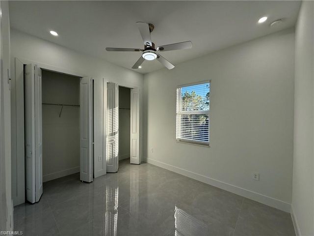 207 W 15th ST, Lehigh Acres, FL 33972