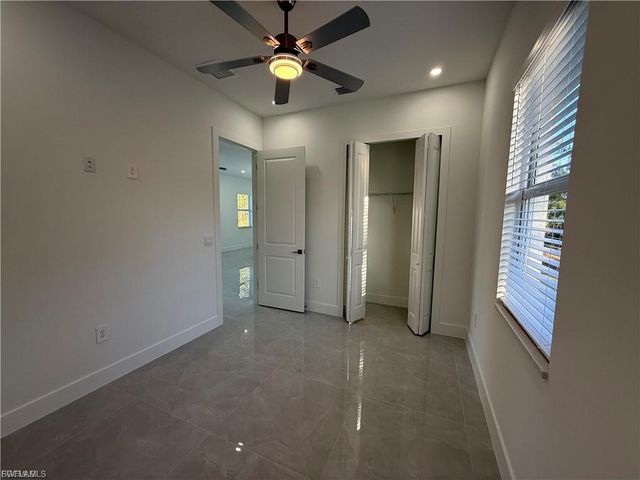 207 W 15th ST, Lehigh Acres, FL 33972