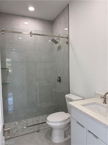 207 W 15th ST, Lehigh Acres, FL 33972