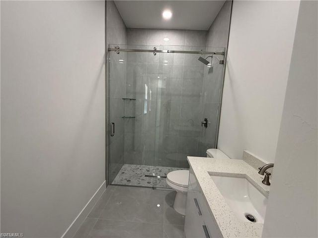 207 W 15th ST, Lehigh Acres, FL 33972