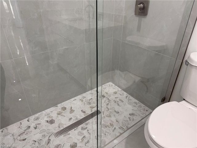 207 W 15th ST, Lehigh Acres, FL 33972