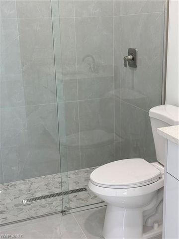 207 W 15th ST, Lehigh Acres, FL 33972