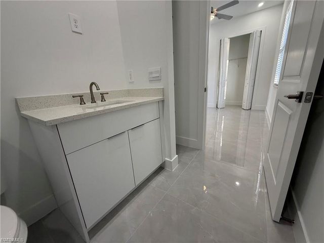 207 W 15th ST, Lehigh Acres, FL 33972