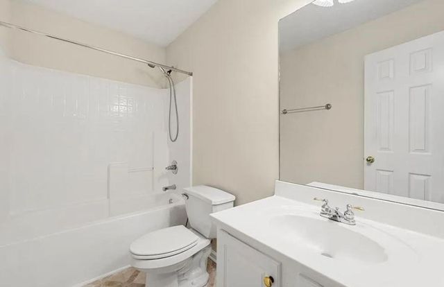 4450 Bradstone NW Trace, Lilburn, GA 30047