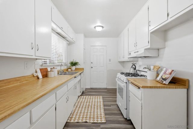 5001 Barstow Street, San Diego, CA 92117