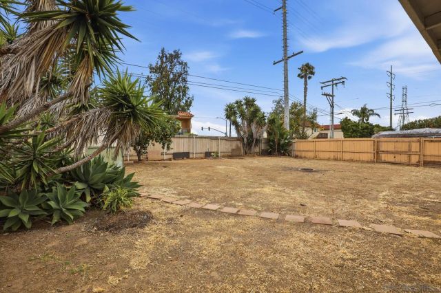 5001 Barstow Street, San Diego, CA 92117