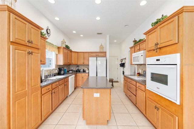2047 DUNSTER COURT, The Villages, FL 32162