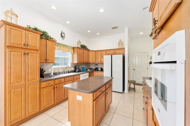 2047 DUNSTER COURT, The Villages, FL 32162