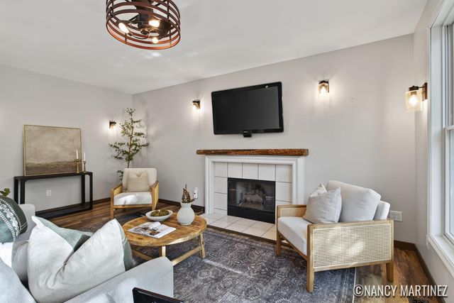 2554 Woodcreek Court Se, City Of Kentwood, MI 49546