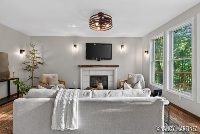 2554 Woodcreek Court Se, City Of Kentwood, MI 49546