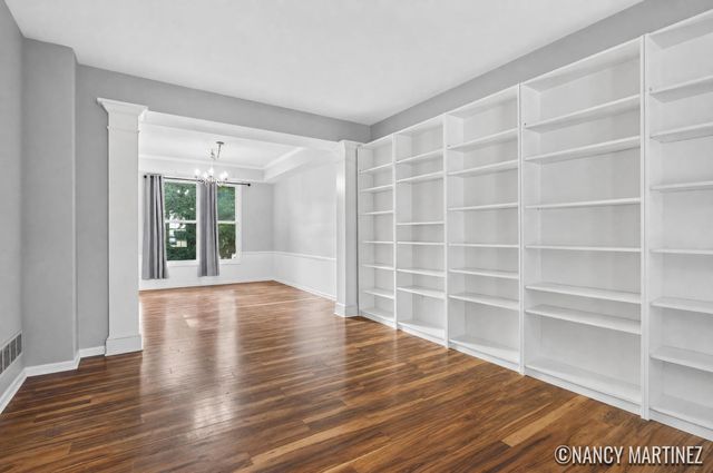 2554 Woodcreek Court Se, City Of Kentwood, MI 49546