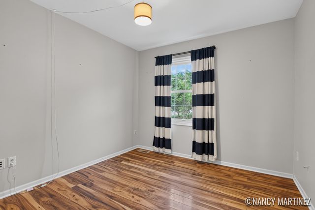 2554 Woodcreek Court Se, City Of Kentwood, MI 49546
