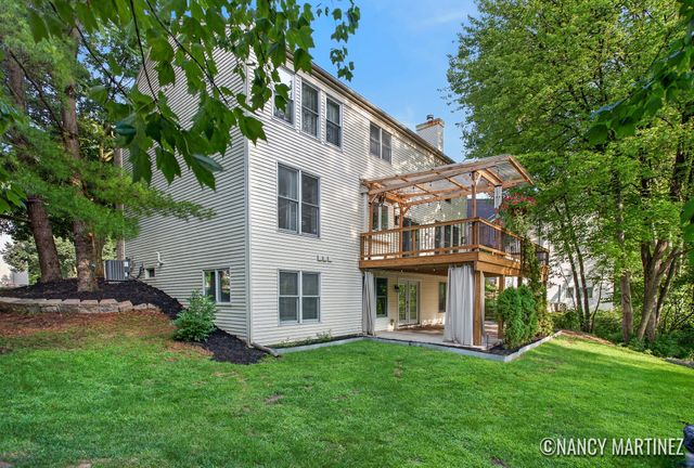 2554 Woodcreek Court Se, City Of Kentwood, MI 49546
