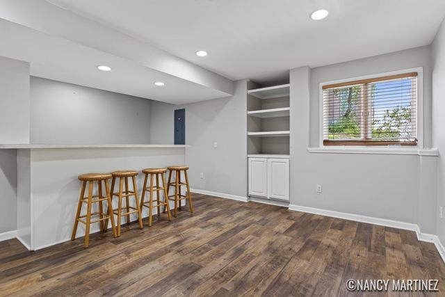 2554 Woodcreek Court Se, City Of Kentwood, MI 49546