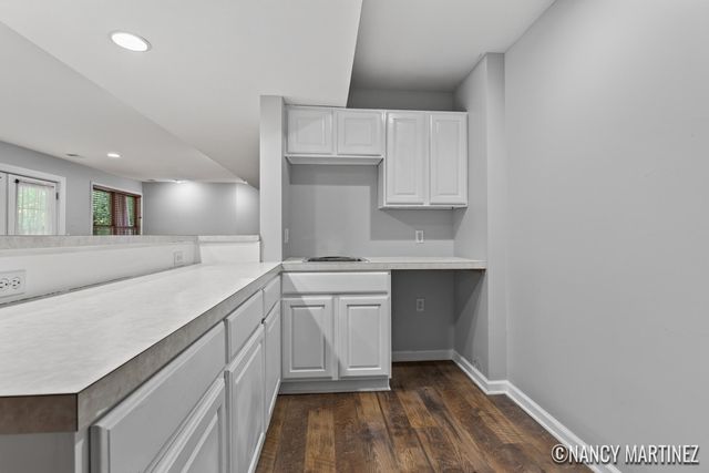 2554 Woodcreek Court Se, City Of Kentwood, MI 49546