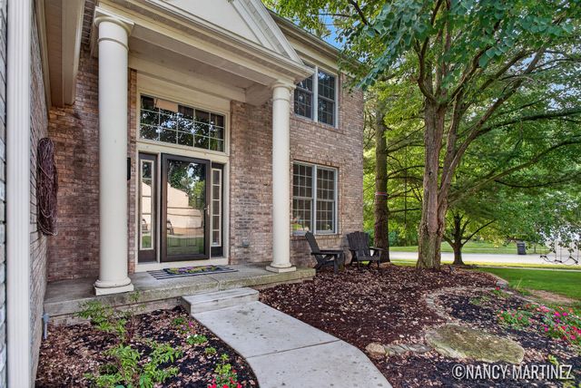 2554 Woodcreek Court Se, City Of Kentwood, MI 49546