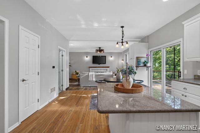2554 Woodcreek Court Se, City Of Kentwood, MI 49546