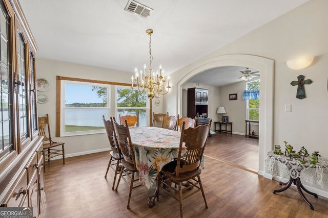 1052 Crooked Creek Road, Eatonton, GA 31024