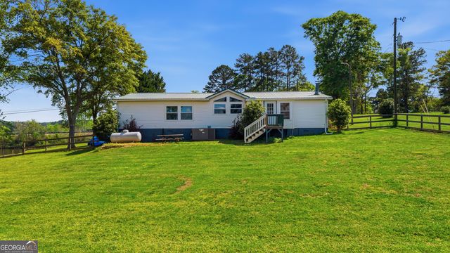 1052 Crooked Creek Road, Eatonton, GA 31024