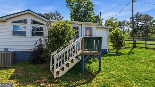 1052 Crooked Creek Road, Eatonton, GA 31024