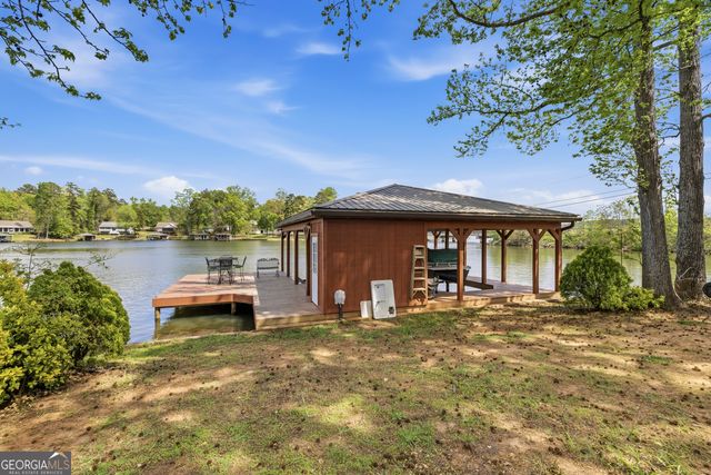 1052 Crooked Creek Road, Eatonton, GA 31024