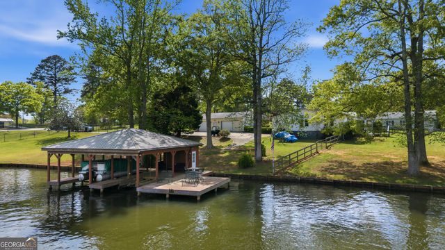 1052 Crooked Creek Road, Eatonton, GA 31024
