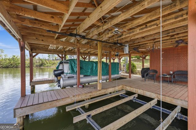 1052 Crooked Creek Road, Eatonton, GA 31024