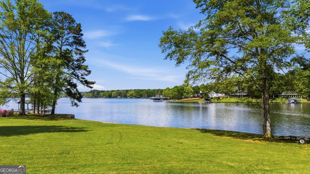 1052 Crooked Creek Road, Eatonton, GA 31024